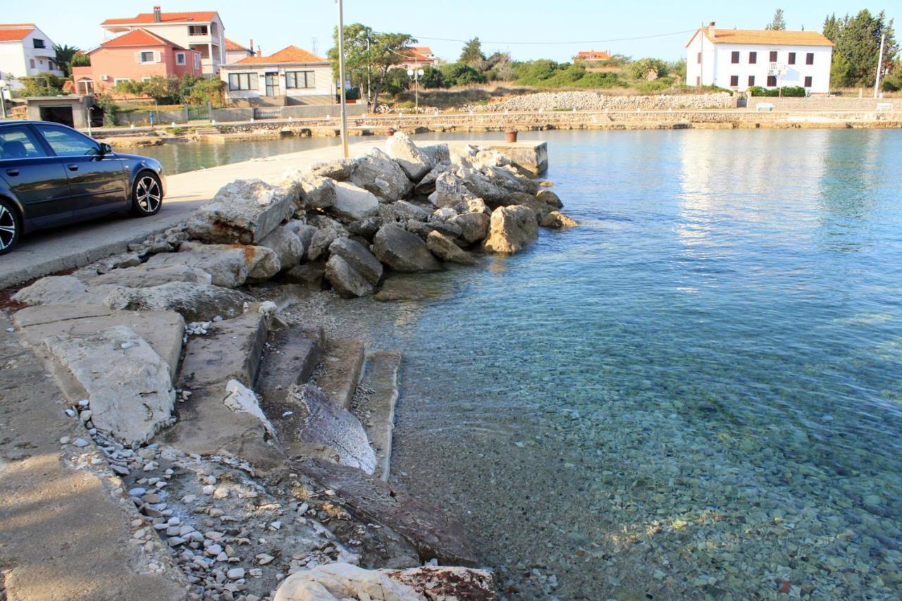 Apartments By The Sea Ugljan - 8468 外观 照片